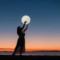 Logo Graphiste intuitive Graphiste freelance - Création de logo sur-mesure